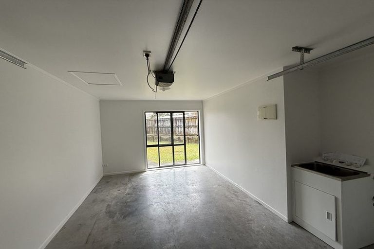 Photo of property in 14 Innisowen Place, Flat Bush, Auckland, 2019