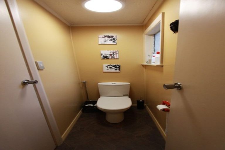 Photo of property in 9 Chesterton Street, Johnsonville, Wellington, 6037