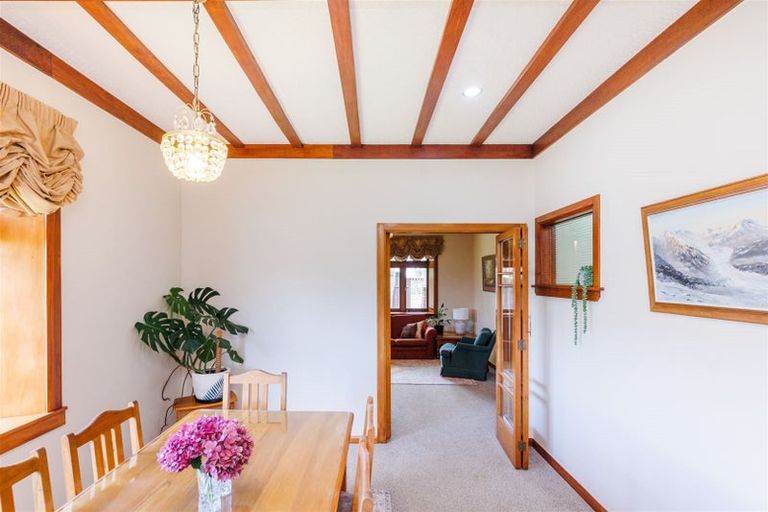 Photo of property in 247 College Street, West End, Palmerston North, 4412