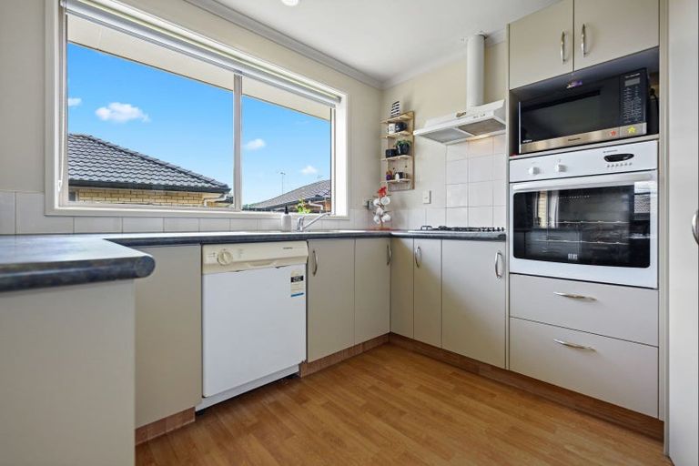 Photo of property in 6 Locksley Lane, Hamilton East, Hamilton, 3216