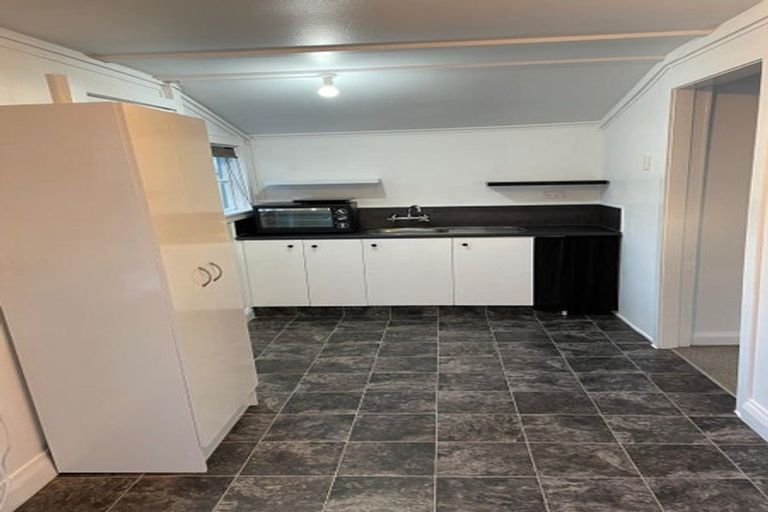 Photo of property in 29 Pukeko Place, Westshore, Napier, 4110