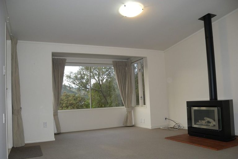 Photo of property in The Triangle, 4/33 Halswater Drive, Churton Park, Wellington, 6037