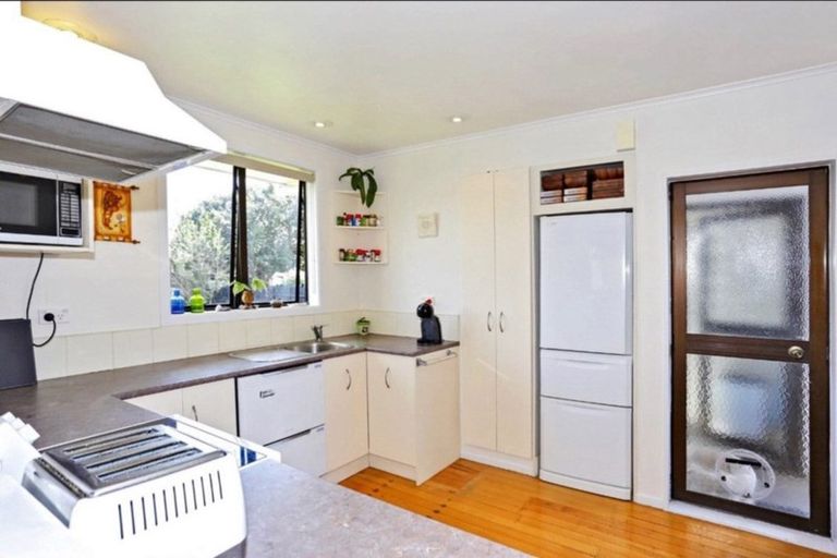 Photo of property in 31 Queen Road, Bellevue, Tauranga, 3110