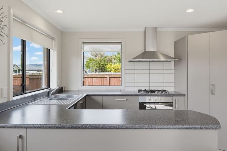 Photo of property in 2 Pegasus Place, Kelvin Grove, Palmerston North, 4414