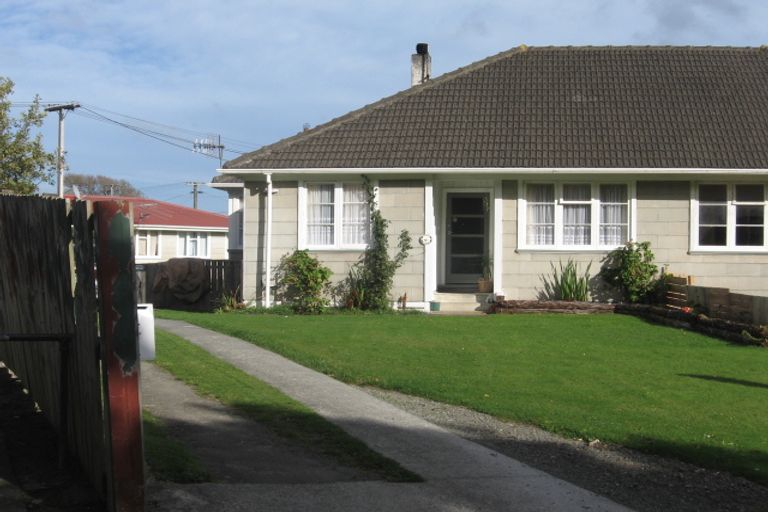 Photo of property in 74 Kowhai Street, Naenae, Lower Hutt, 5011