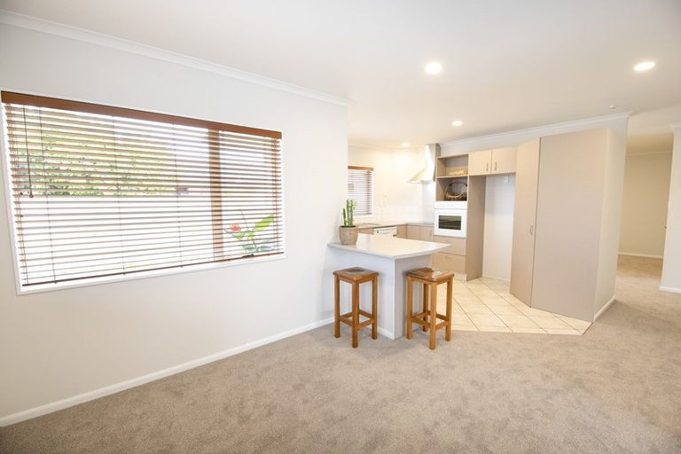 Photo of property in 4a Nikau Street, Taradale, Napier, 4112