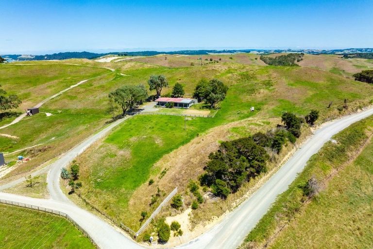 Photo of property in 354 Linton Road, Maungaturoto, 0583