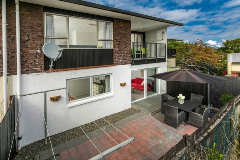 Photo of property in 1/744 Te Atatu Road, Te Atatu Peninsula, Auckland, 0610