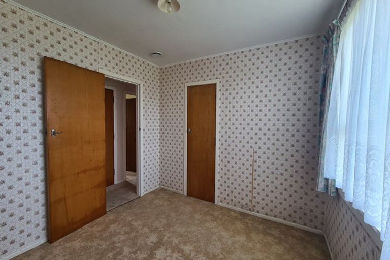 Photo of property in 12 Hickey Place, Opunake, 4616