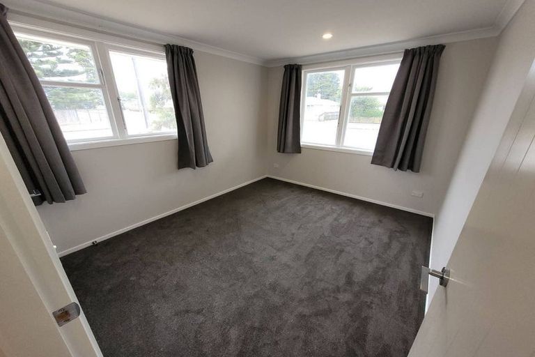 Photo of property in 2 Matai Street, Otaki, 5512