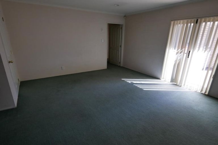 Photo of property in 19 King Edward Avenue, Papakura, 2110