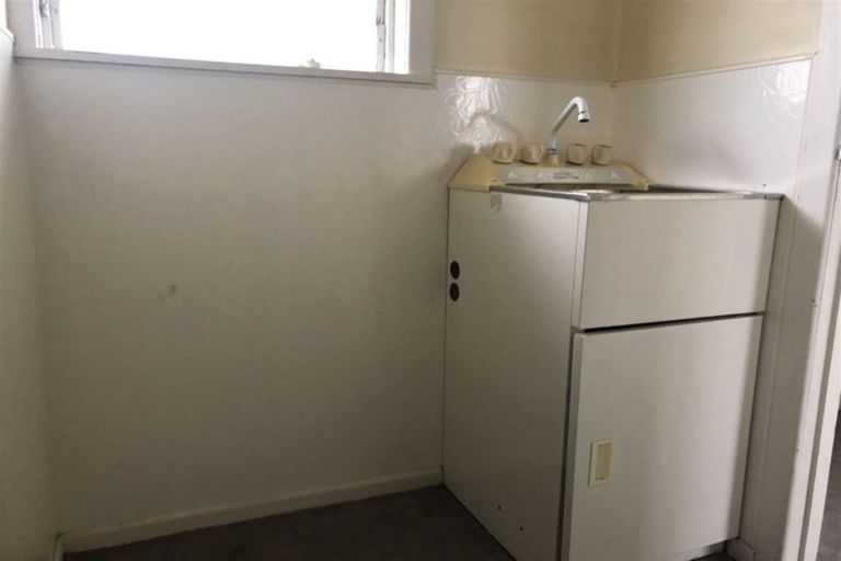 Photo of property in 2 Eden View Road, Sandringham, Auckland, 1025