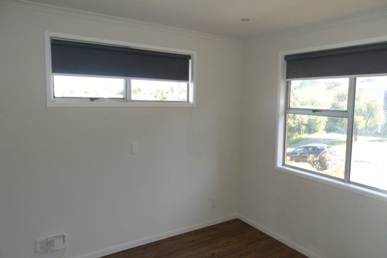 Photo of property in 18 Fairway Avenue, Red Beach, 0932