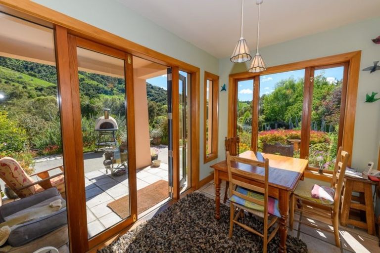 Photo of property in 104 French Farm Valley Road, French Farm, Akaroa, 7582