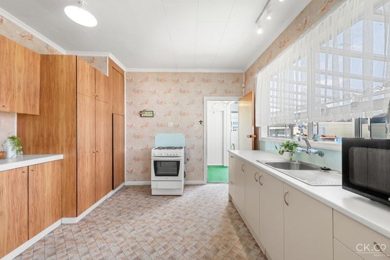 Photo of property in 17 Hart Avenue, Boulcott, Lower Hutt, 5011