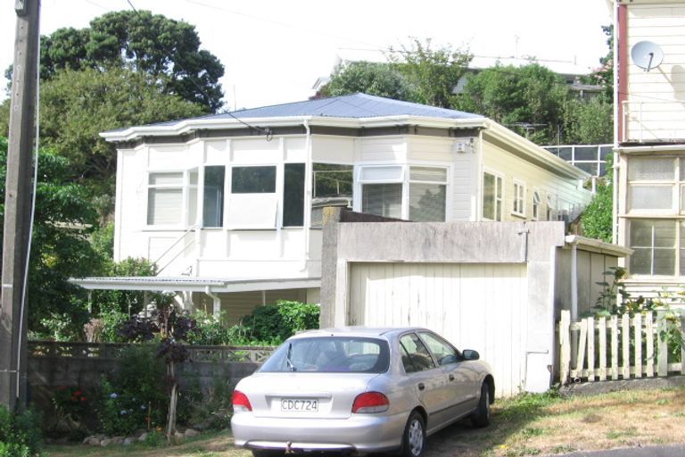 Photo of property in 33 Ribble Street, Island Bay, Wellington, 6023
