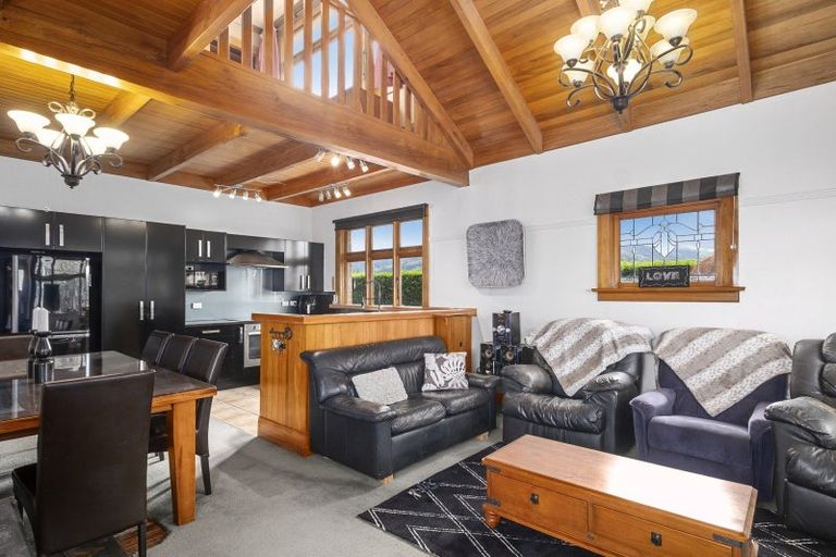 Photo of property in 936 Maungatua Road, Berwick, Outram, 9073