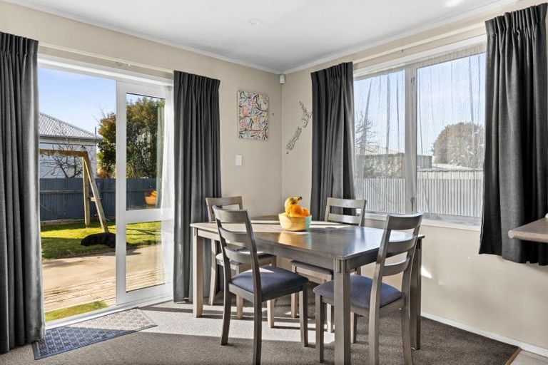 Photo of property in 2/807 Lyell Street, Akina, Hastings, 4122