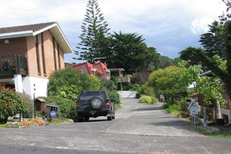 Photo of property in 2/26 Waiau Street, Torbay, Auckland, 0630