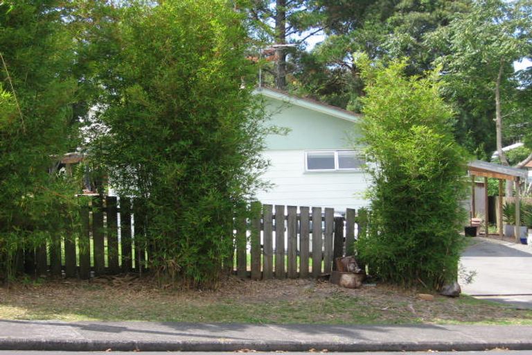Photo of property in 5 Regatta Road, Torbay, Auckland, 0630