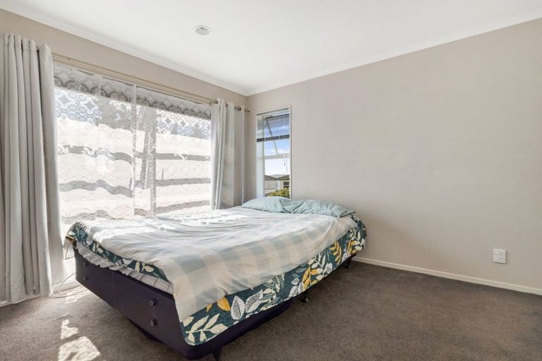 Photo of property in 32 Sarteano Drive, Manurewa, Auckland, 2105