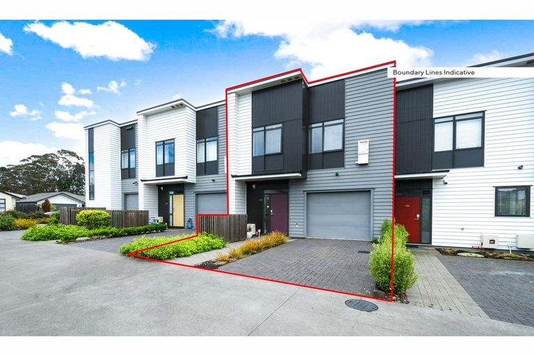 Photo of property in 12b Dida Park Drive, Kumeu, 0810