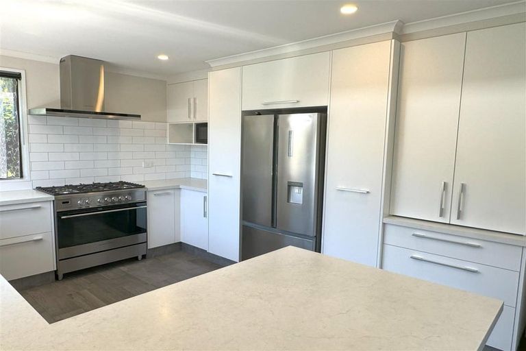 Photo of property in 14 Loris Place, Karoro, Greymouth, 7805