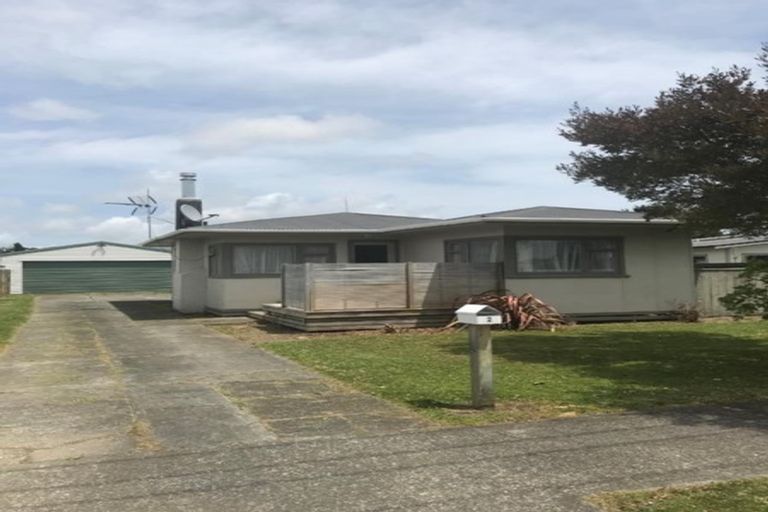 Photo of property in 2 Rutland Street, Levin, 5510