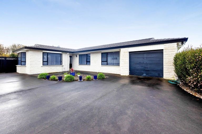 Photo of property in 104 Pembroke Road, Pembroke, Stratford, 4332