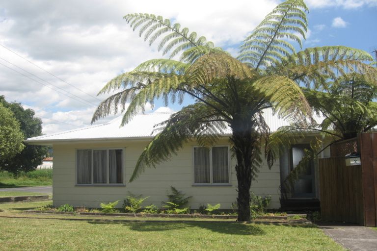 Photo of property in 2 Conifer Place, Te Puke, 3119