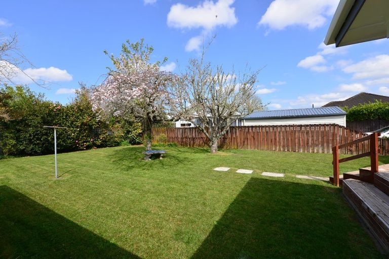 Photo of property in 36 Oxford Street, Fairfield, Hamilton, 3214