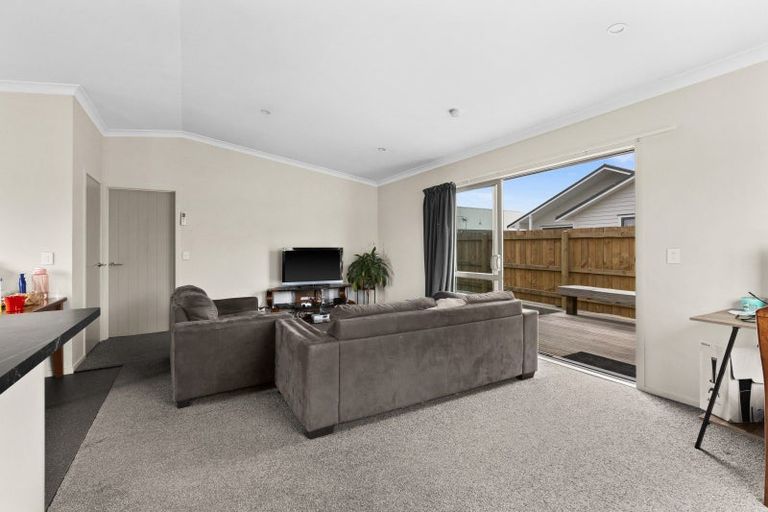 Photo of property in 1033a Hood Street, Mayfair, Hastings, 4122