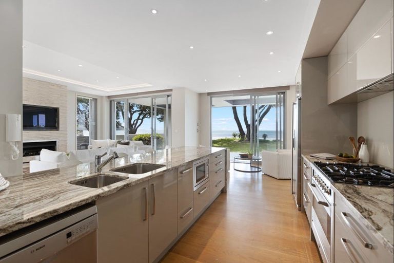 Photo of property in 359 Hibiscus Coast Highway, Orewa, 0931