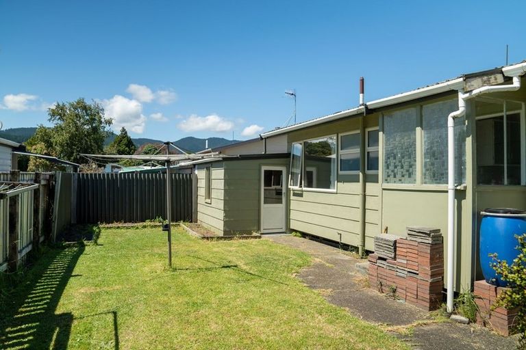 Photo of property in 2a Elder Grove, Paraparaumu, 5032