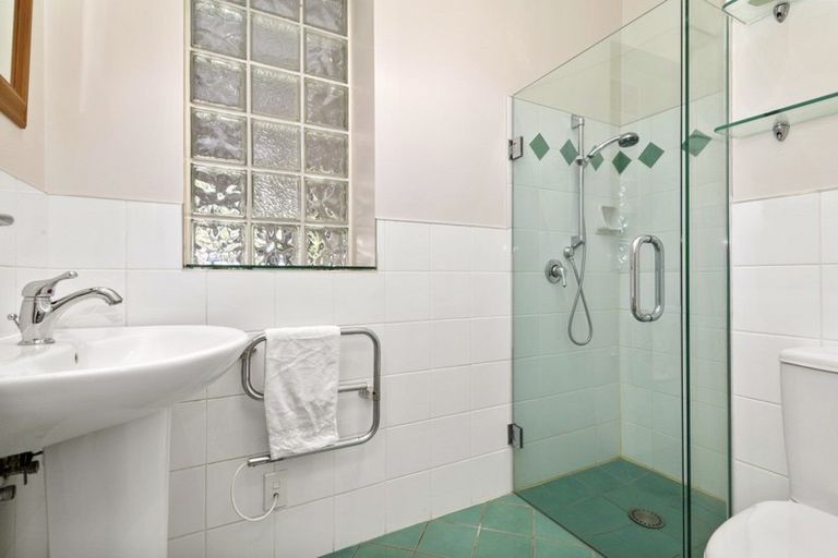 Photo of property in 17 Hathaway Avenue, Boulcott, Lower Hutt, 5010