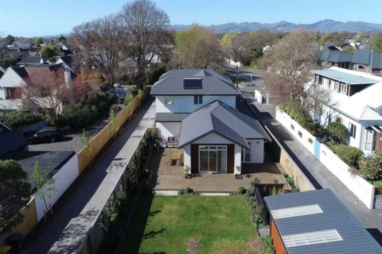 Photo of property in 15 Leinster Road, Merivale, Christchurch, 8014