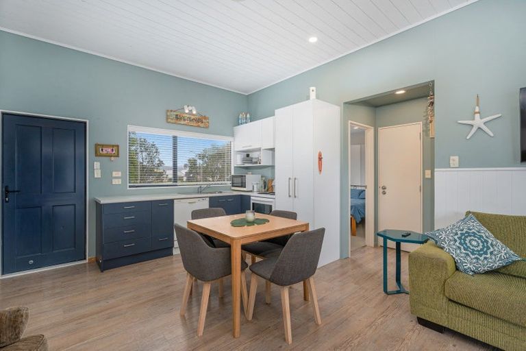 Photo of property in 406 Matarangi Drive, Matarangi, Whitianga, 3592