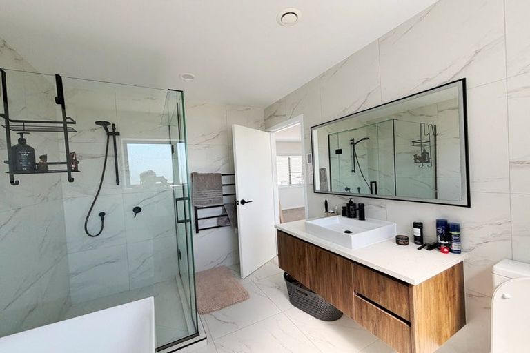Photo of property in 20b Garland Road, Greenlane, Auckland, 1061