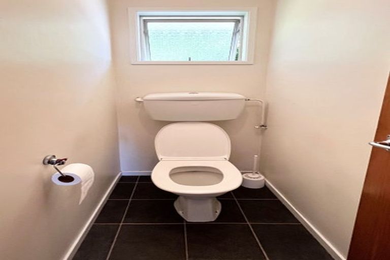 Photo of property in 80 Salamanca Road, Sunnynook, Auckland, 0620