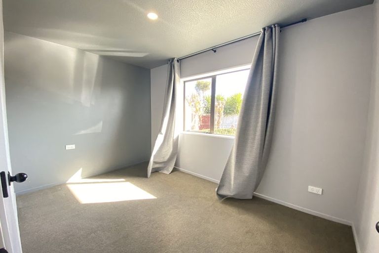 Photo of property in 96 Saint Johns Street, Woolston, Christchurch, 8062