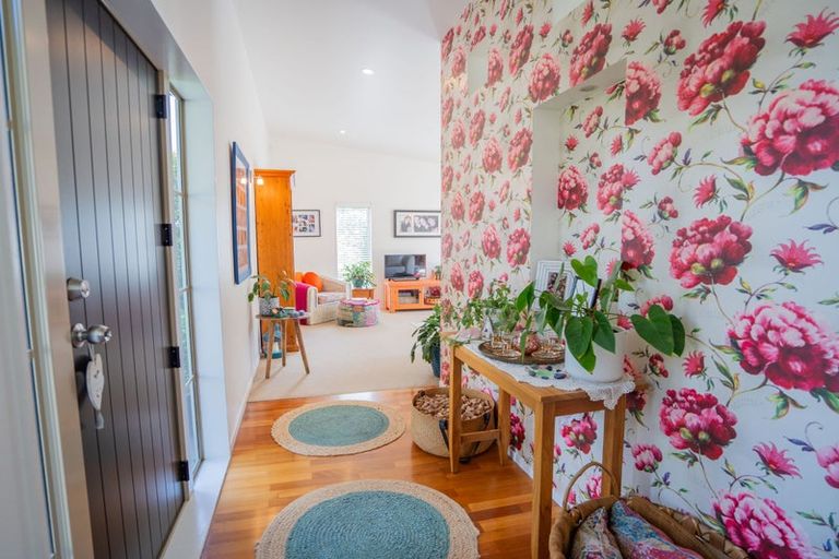 Photo of property in 47 Oteki Park Drive, Welcome Bay, Tauranga, 3112