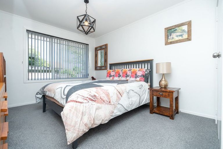 Photo of property in 2 Partington Place, Beerescourt, Hamilton, 3200