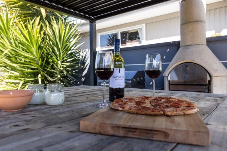 Photo of property in 24 Harpham Street, Taradale, Napier, 4112