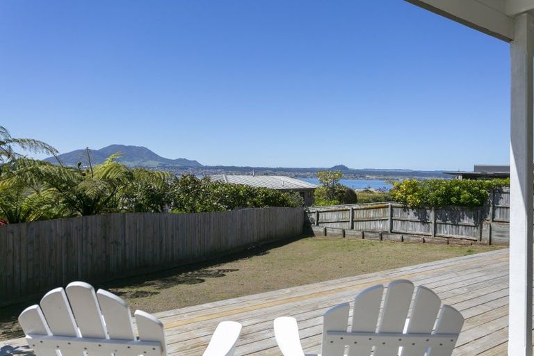 Photo of property in 12b Reeves Road, Acacia Bay, Taupo, 3330