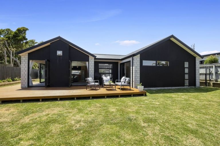 Photo of property in 23 Nadine Stanton Drive, Bell Block, New Plymouth, 4312