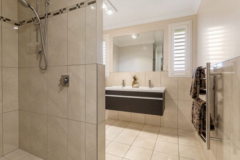 Photo of property in 28 Garvan Glen, Pyes Pa, Tauranga, 3112