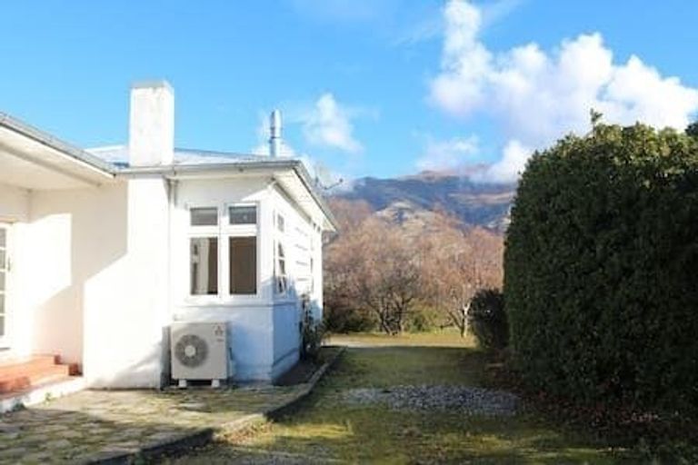 Photo of property in 61 Helwick Street, Wanaka, 9305