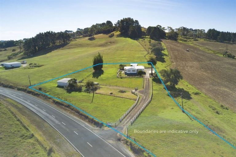 Photo of property in 2494 State Highway 10, Mangonui, 0494