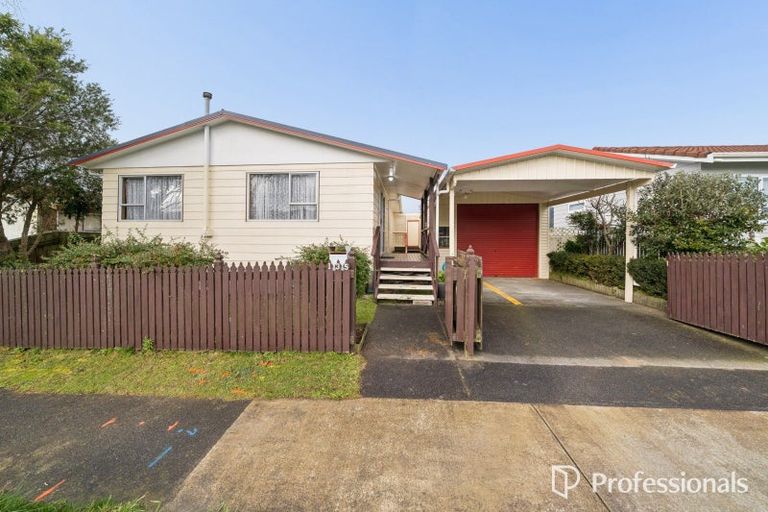Photo of property in 135 Holborn Drive, Stokes Valley, Lower Hutt, 5019
