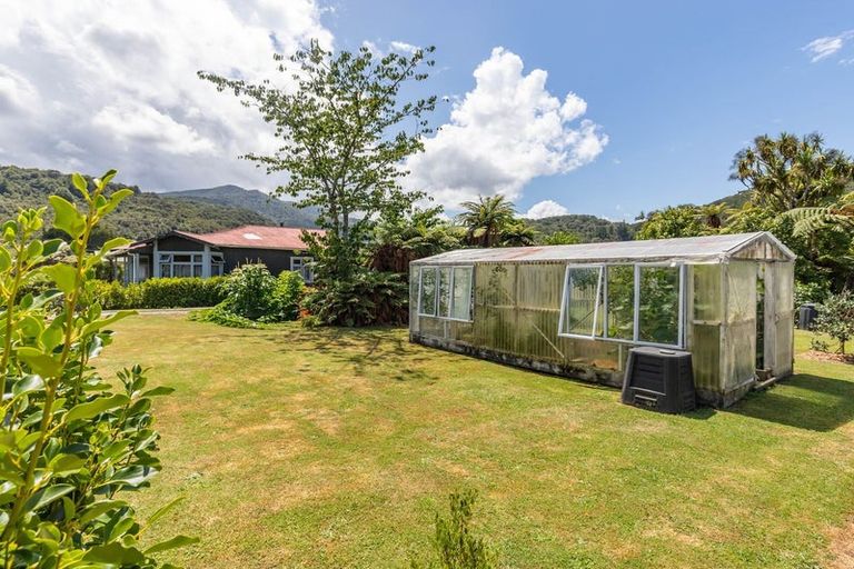 Photo of property in 725 Taylorville Road, Taylorville, Greymouth, 7805